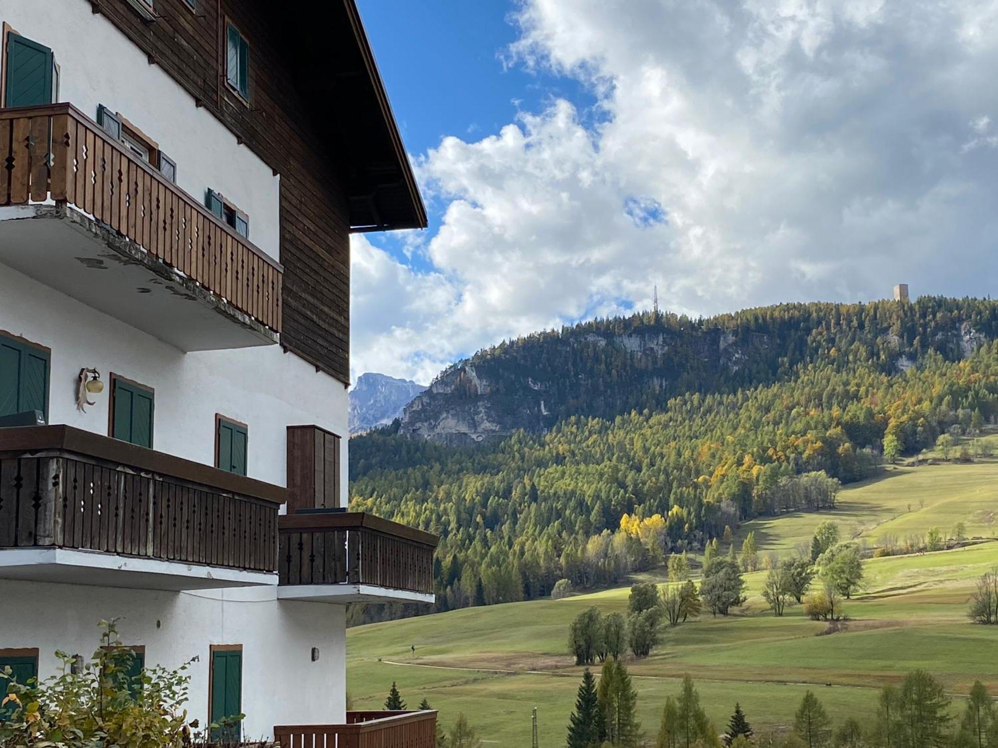 Mansardina Mery Cortina Cortina d'Ampezzo Bagian luar foto
